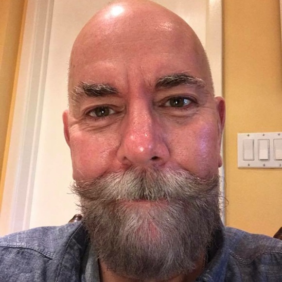 Meet your Posher, Chuck - Picture 1 of 1